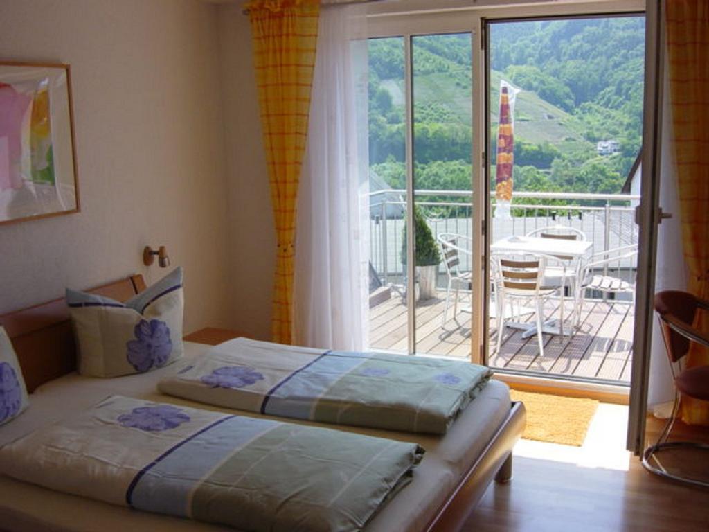 Apartamento Am Weinberg Bernkastel-Kues Habitación foto